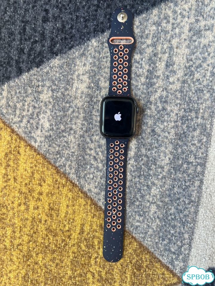 Apple watch SE 1 40 mm фото 1