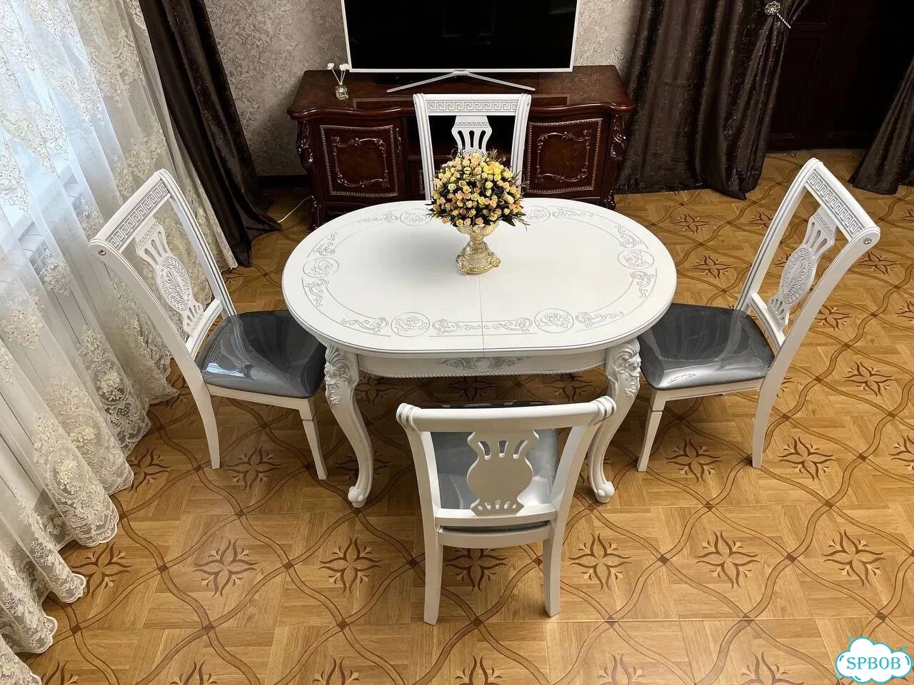 Столы и стулья новые фото 3