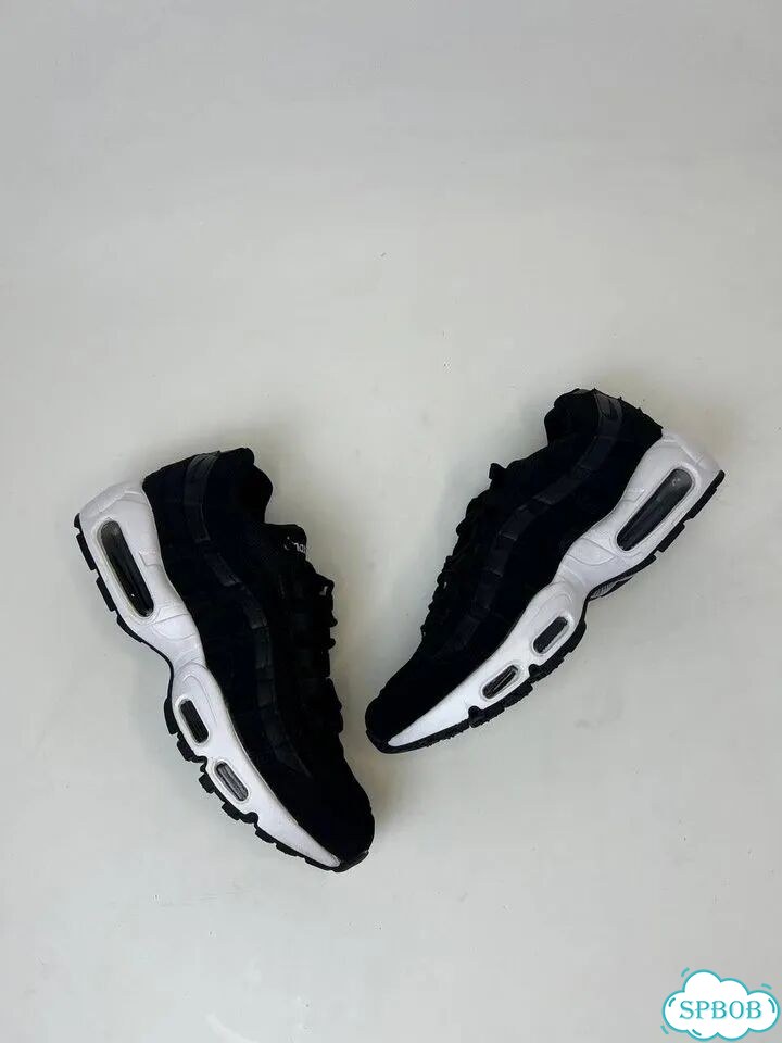 Кроссовки Nike Air Max 95 черные фото 4