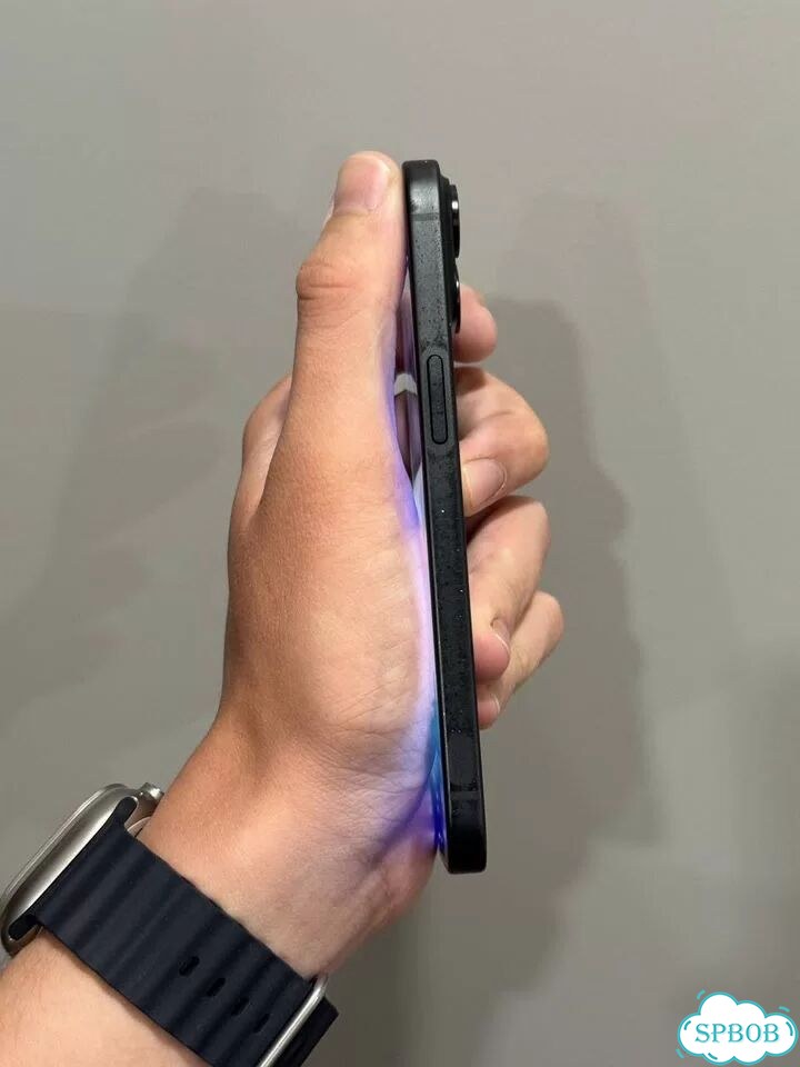 iPhone 15, 128 ГБ, SIM + eSIM фото 4
