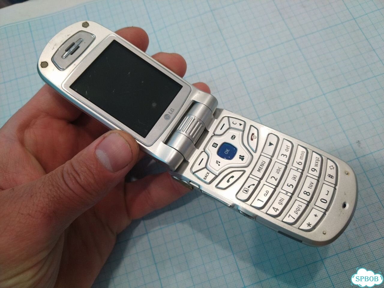 LG U8550 фото 3