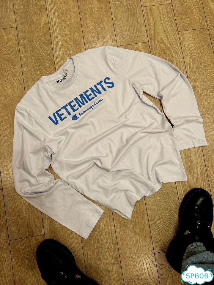 Лонгслив Vetements x Champion хит сезона фото 3