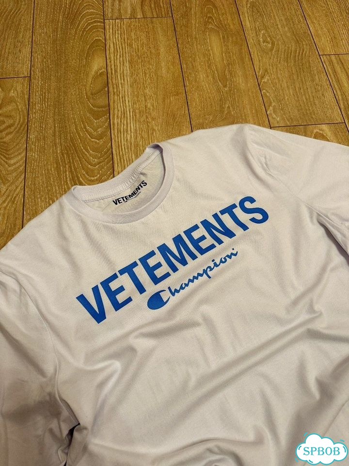 Лонгслив Vetements x Champion хит сезона фото 6