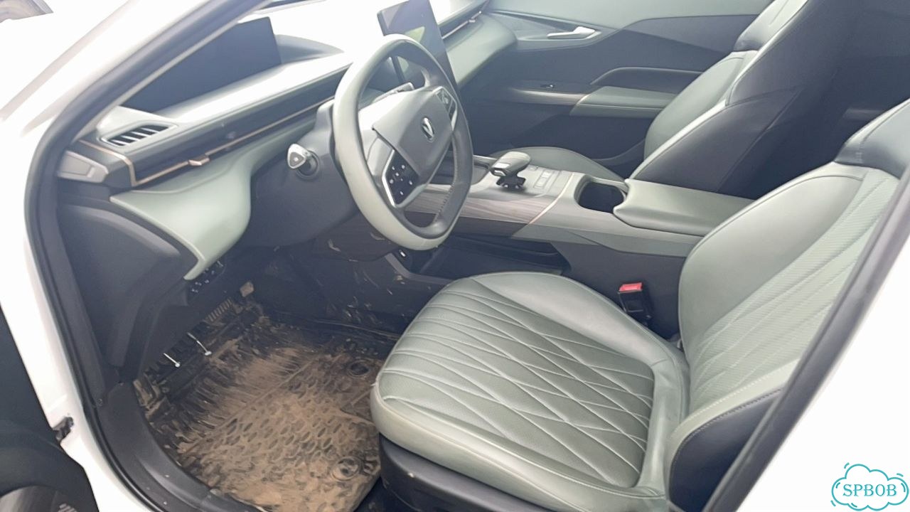 Changan Lamore 1.5 AMT, 2023, битый, 79 749 км фото 12