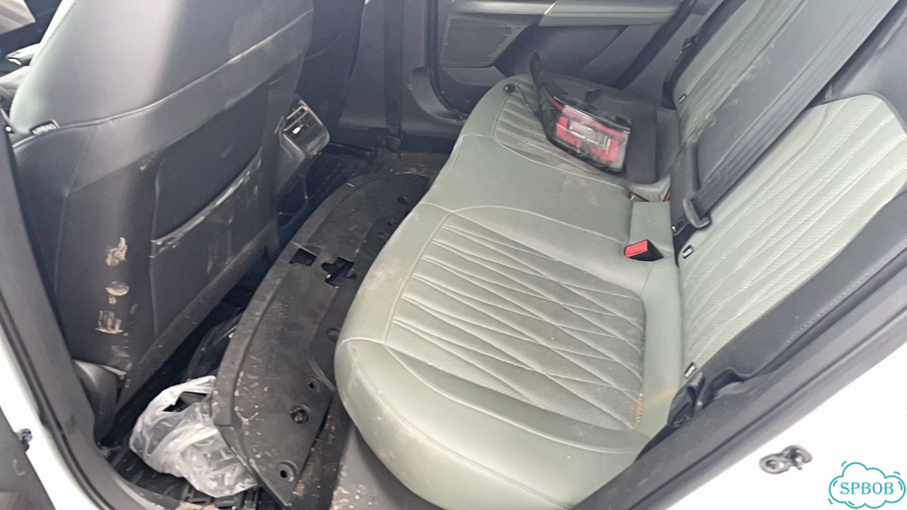 Changan Lamore 1.5 AMT, 2023, битый, 79 749 км фото 13
