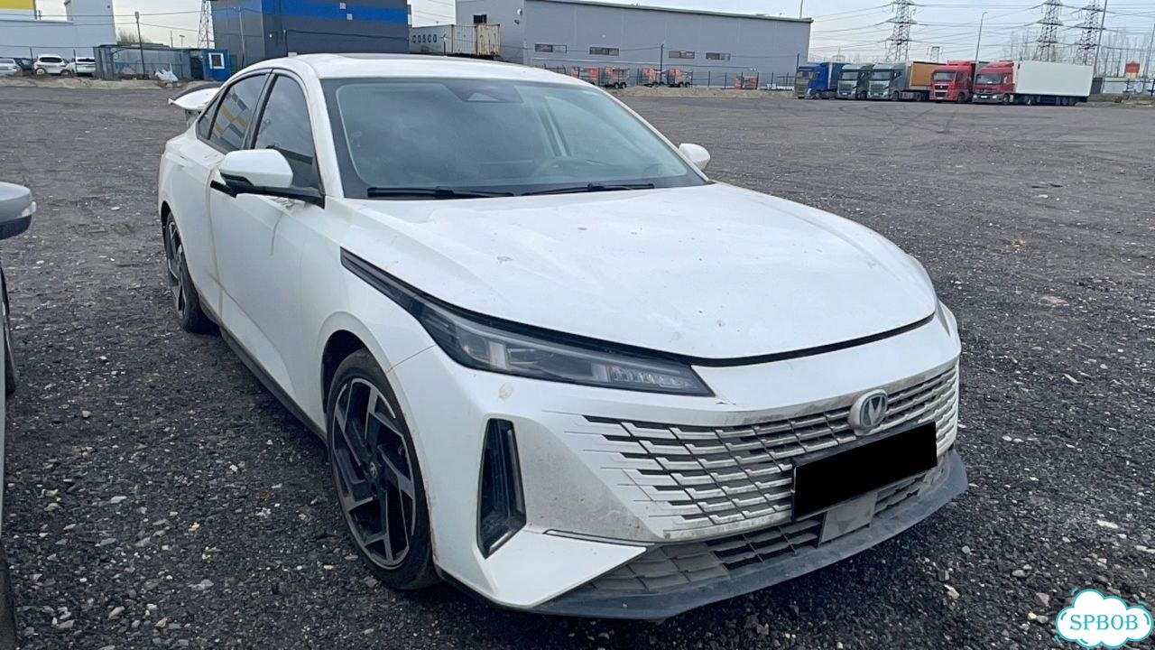 Changan Lamore 1.5 AMT, 2023, битый, 79 749 км фото 4