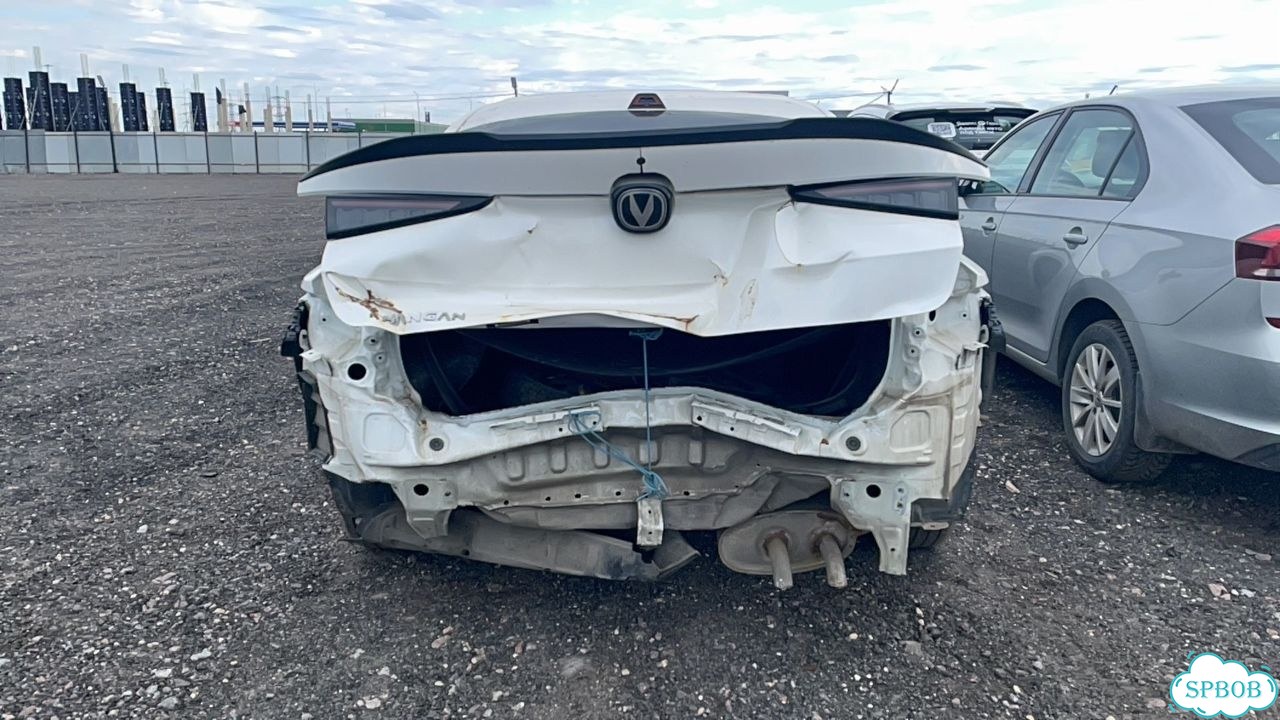 Changan Lamore 1.5 AMT, 2023, битый, 79 749 км фото 6