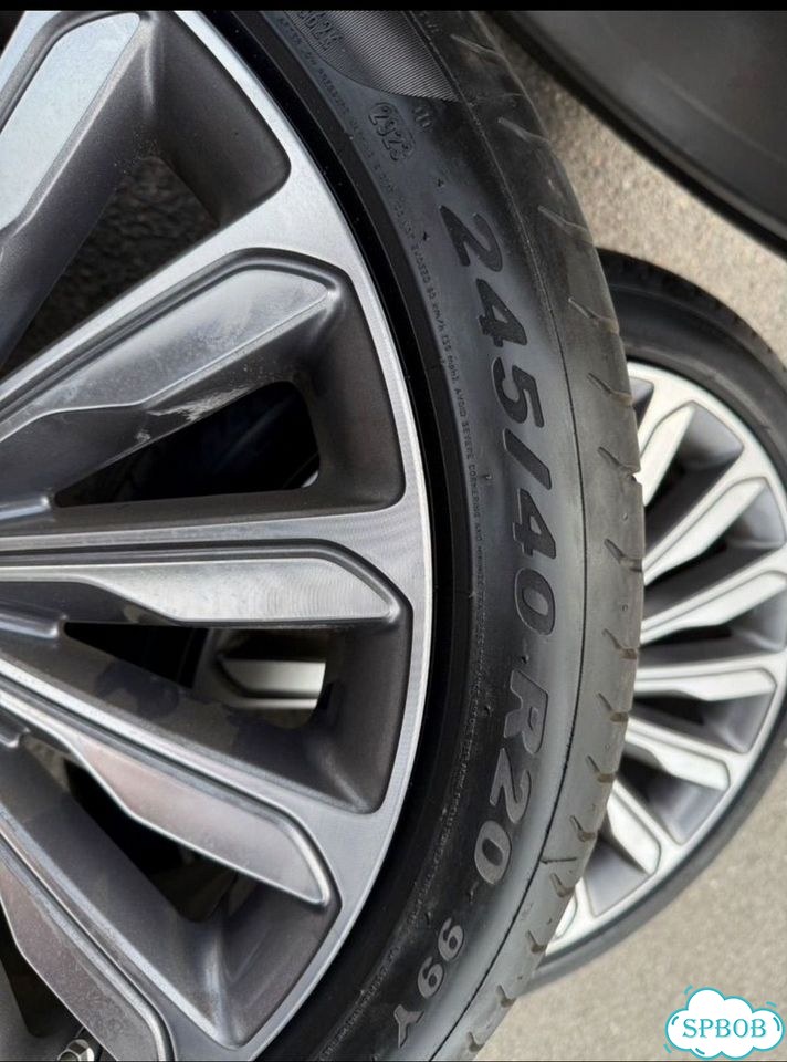 Pirelli P Zero 245/40 R20 фото 1