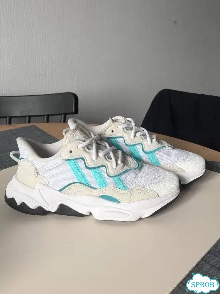 Кроссовки женские Adidas Ozweego 38 фото 1