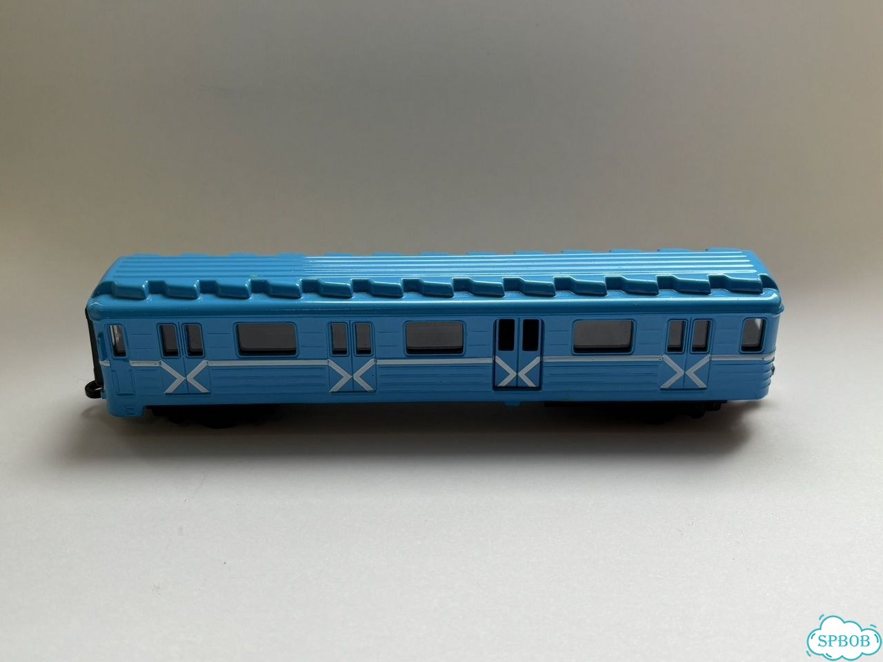 Игрушечные вагончики метро фото 2