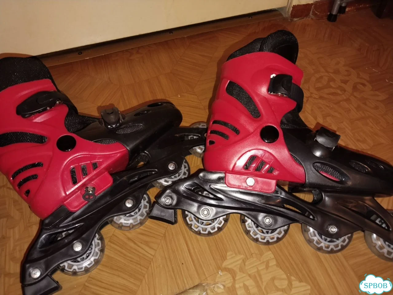 Роликовые коньки раздвижные 39-42 состояние новых фото 2