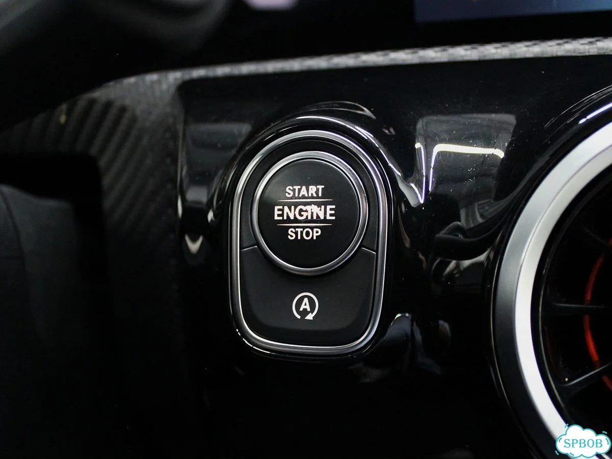 Mercedes-Benz A-класс 1.3 AMT, 2018, 135 000 км фото 22