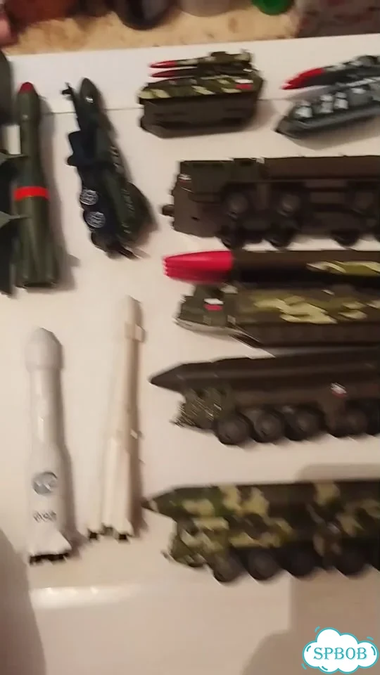 Модельки военной техники фото 1