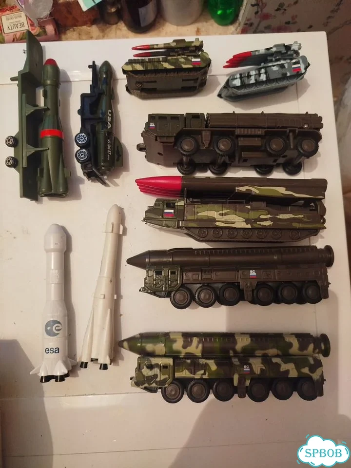 Модельки военной техники фото 2