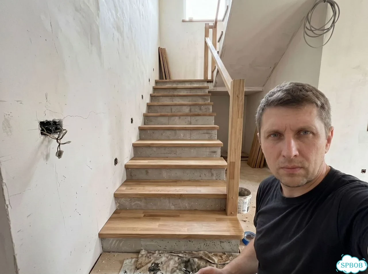 Лестница на второй этаж. Сборка без грязи фото 1