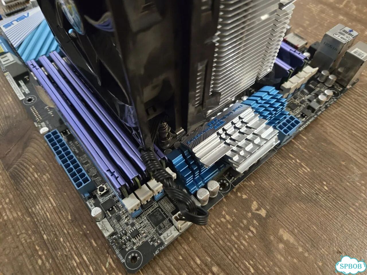 Asus p9x79 LGA2011 core i7 3820 16гб озу фото 6