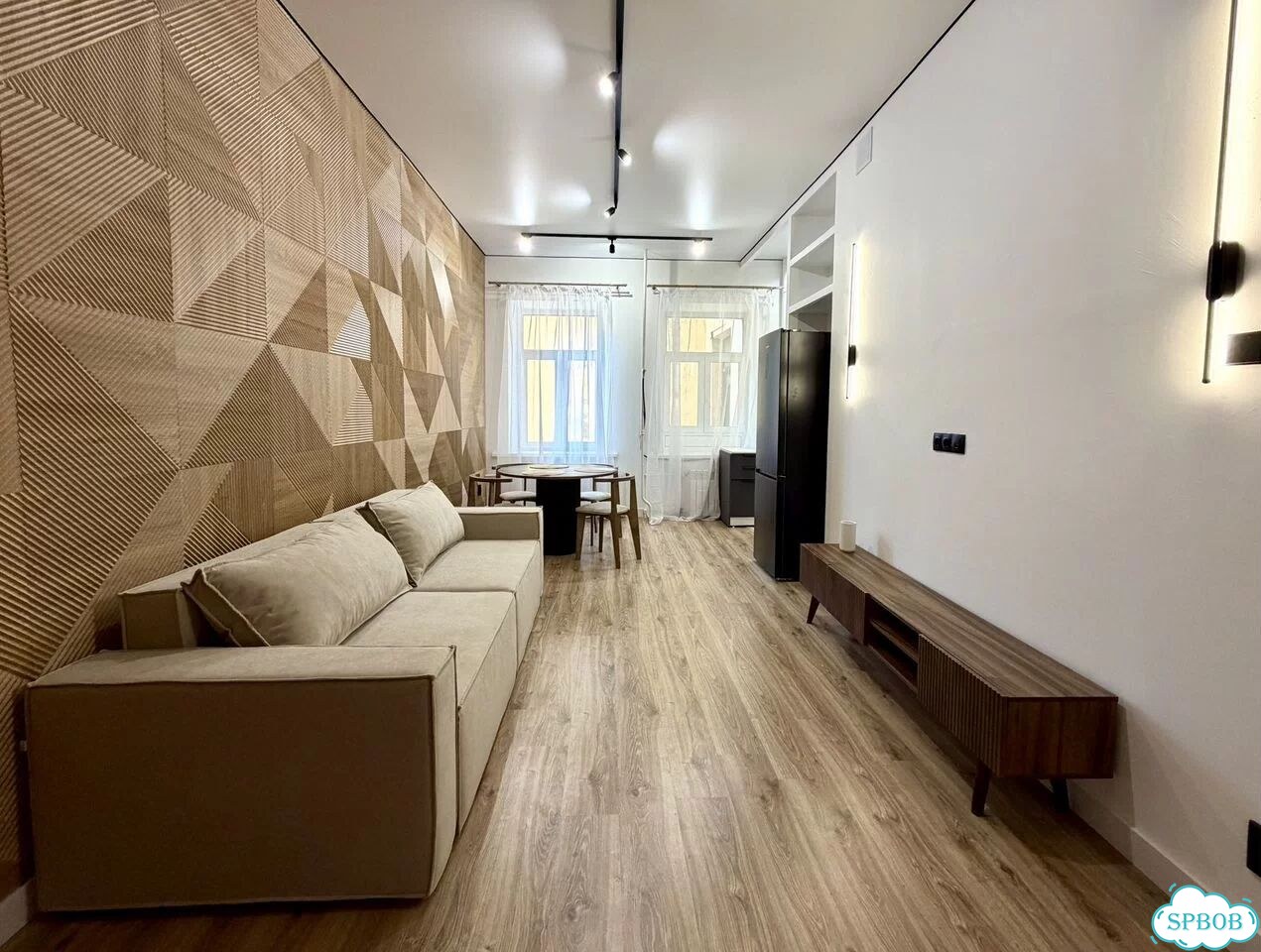 5-к. квартира, 133 м², 3/5 эт. фото 2
