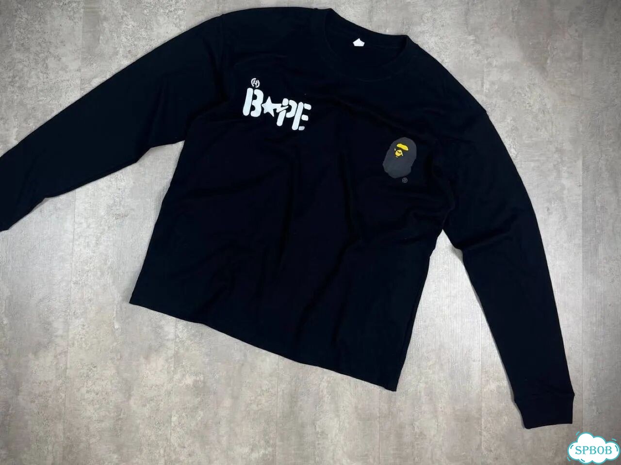 Лонгслив от бренда Bape белый фото 3