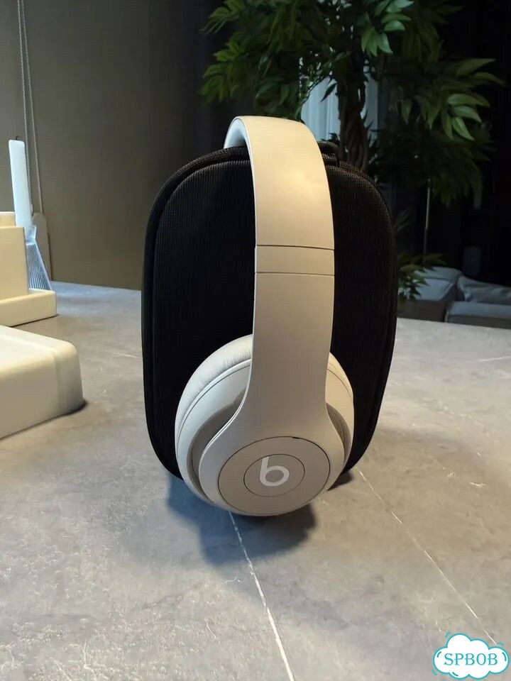 Beats Studio Pro фото 2