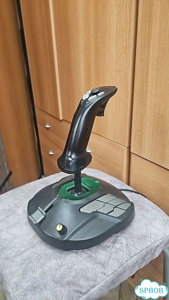 Кастомный джойстик Thrustmaster T.16000M- Logitech фото 2