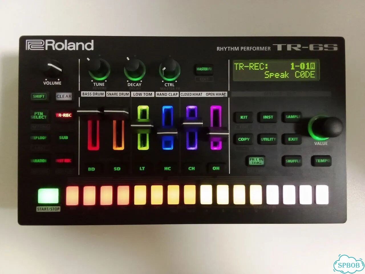 Драм машина-грувбокс Roland TR-6S фото 1