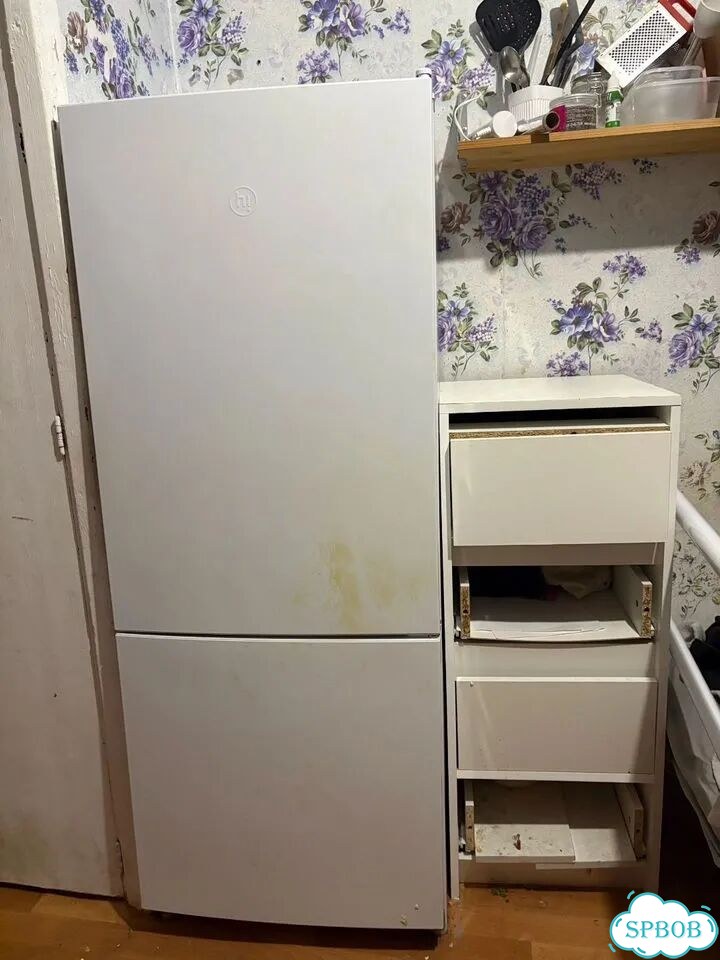 Холодильник Hi бу фото 1