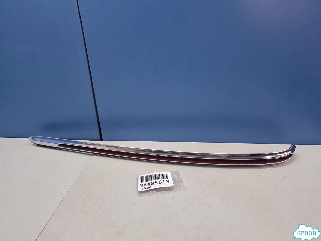 Эмблема на капот Hongqi HS5 2019 фото 1