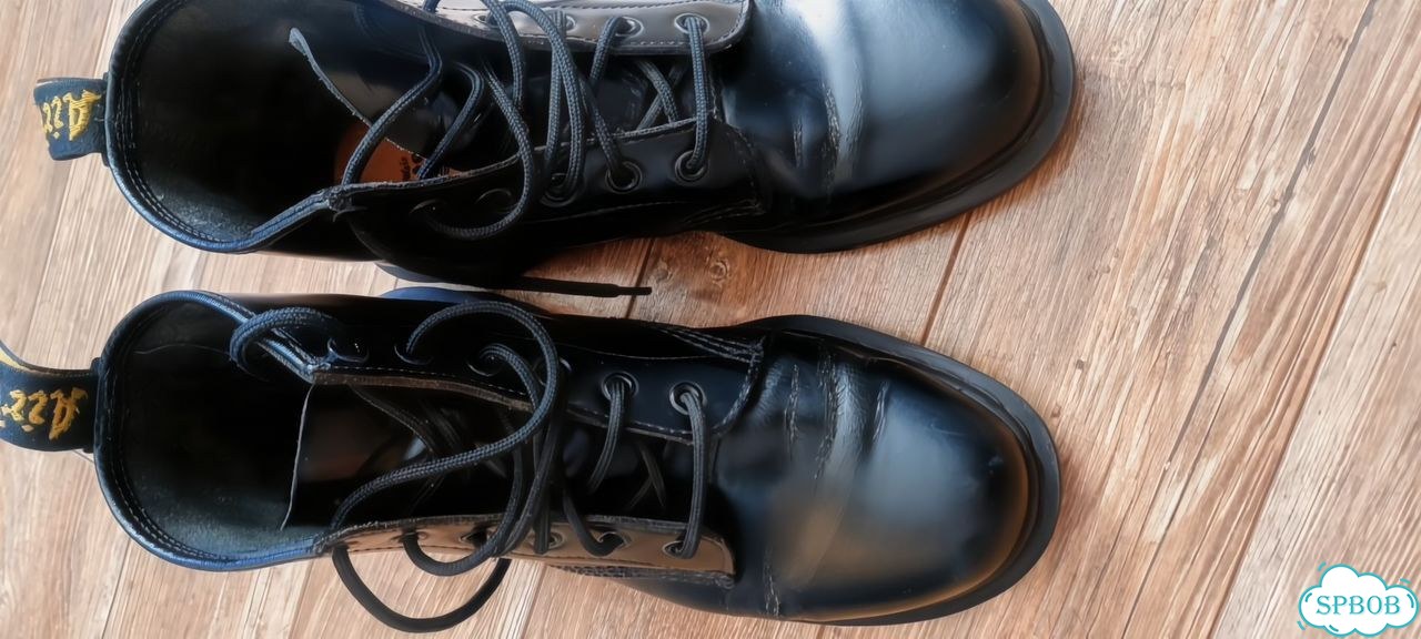 Dr. Martens фото 1