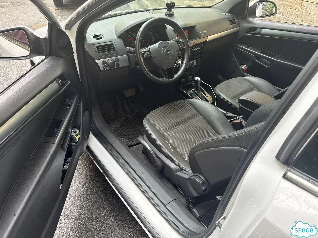 Opel Astra GTC 1.8 AT, 2010, 161 314 км фото 3