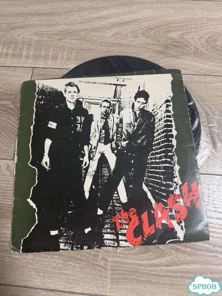 Виниловые пластинки clash 1977 фото 1