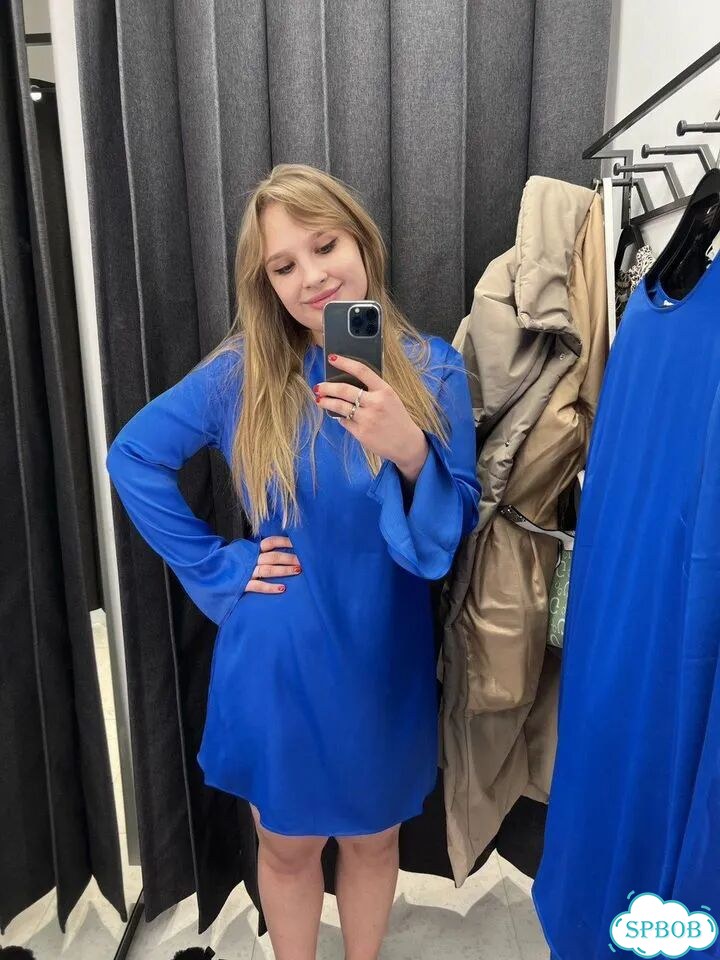 Атласное платье фото 1