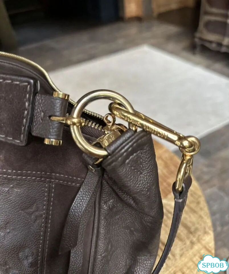 Luis vuitton сумка женская фото 5