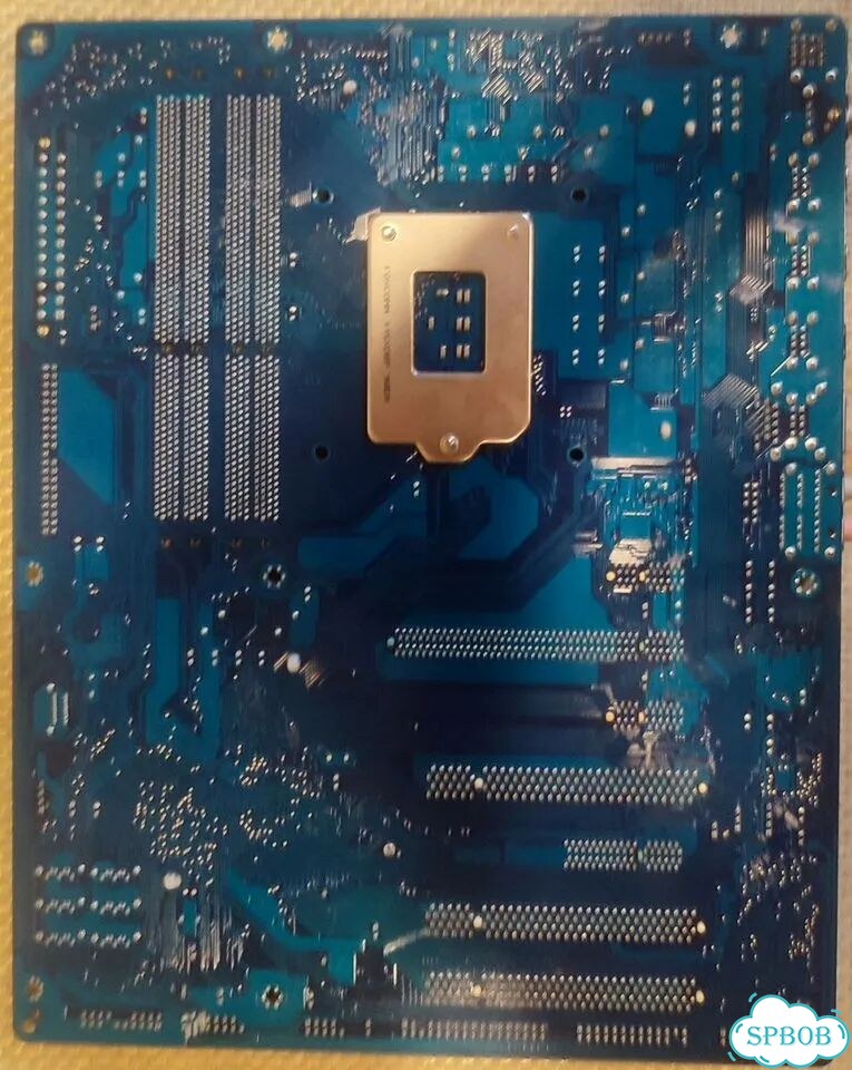 Материнская плата gigabyte lga1156 GA-P55-UD3 фото 2