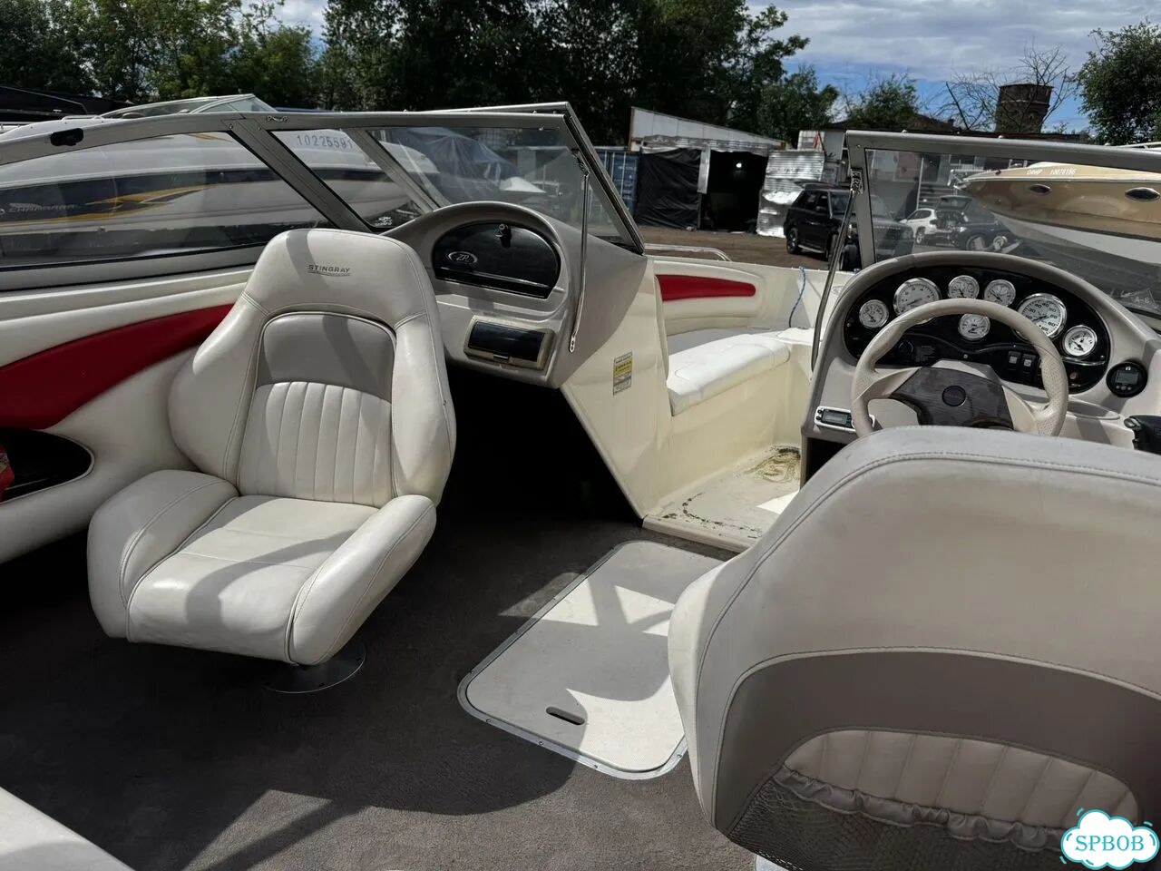 Катер Stingray 191 LX фото 8
