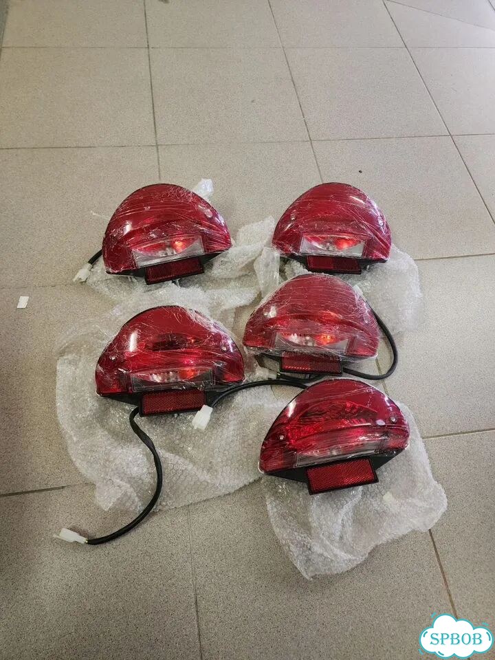 Стоп сигнал UMC 12 фото 2