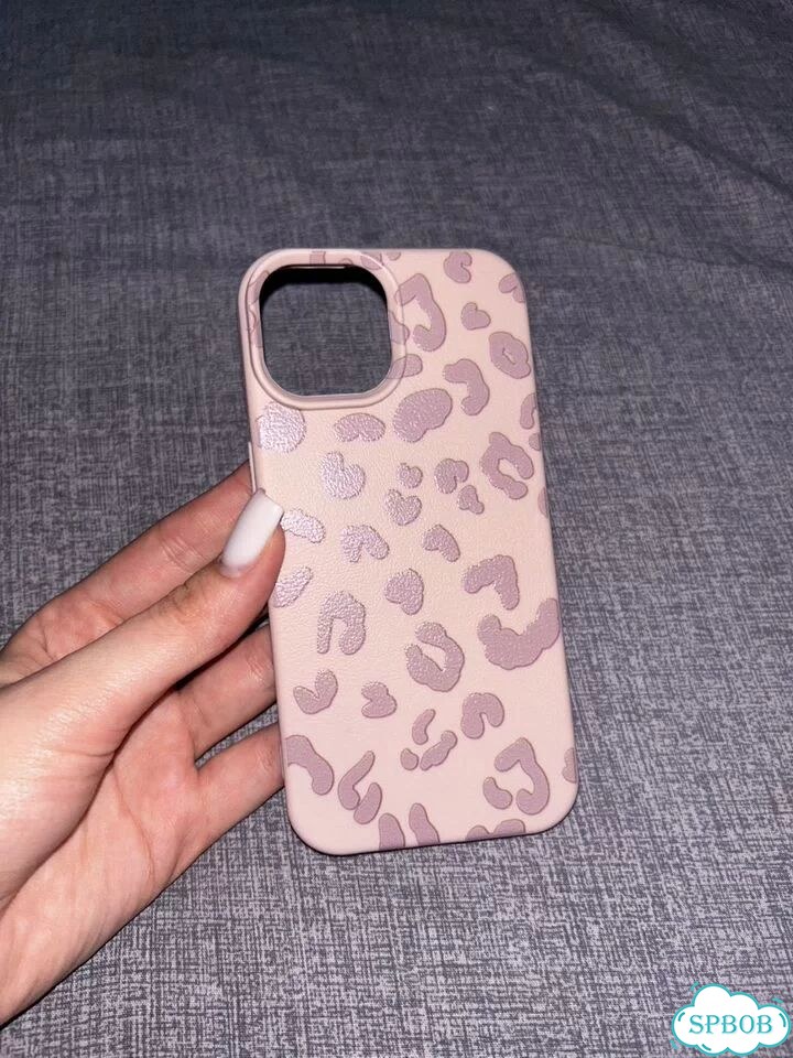 Чехол на iPhone 15 фото 1