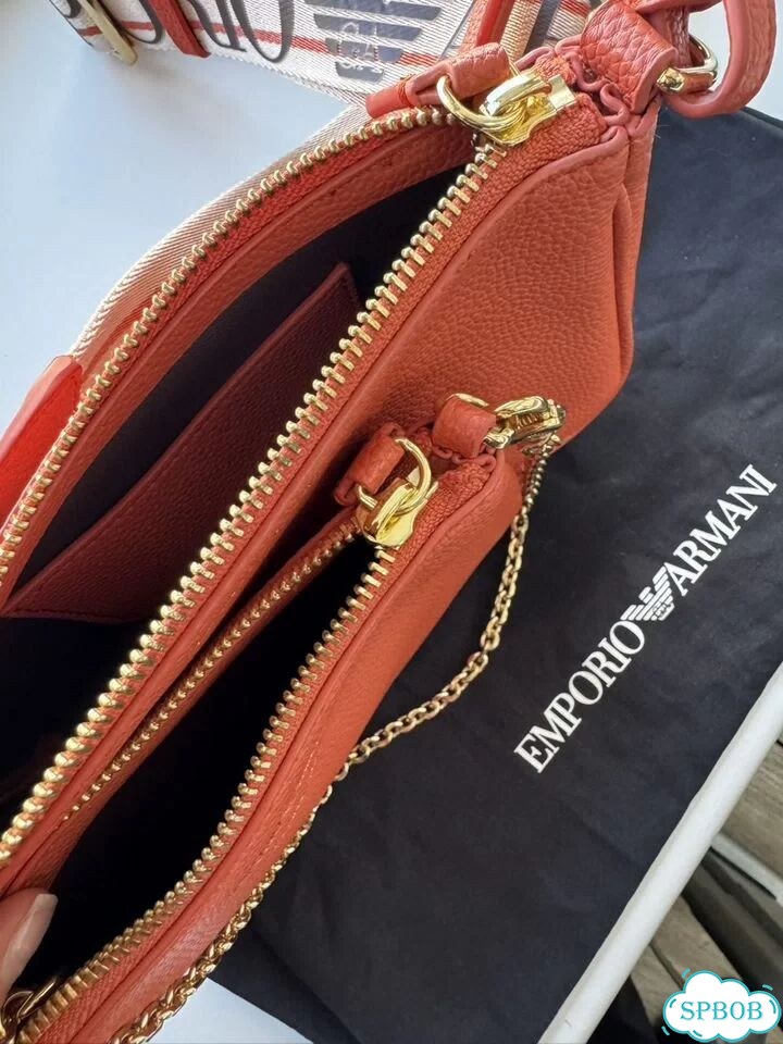 Сумочка Emporio Armani 2-in-1 оригинал фото 4