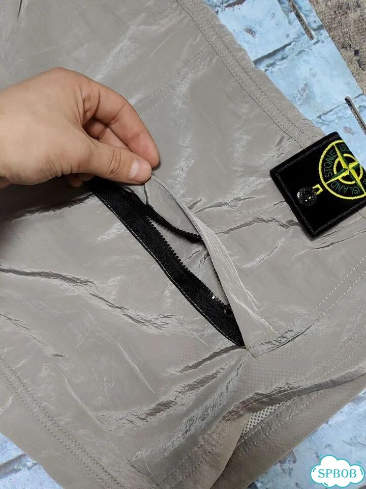 Шорты stone island nylon metal серые фото 4