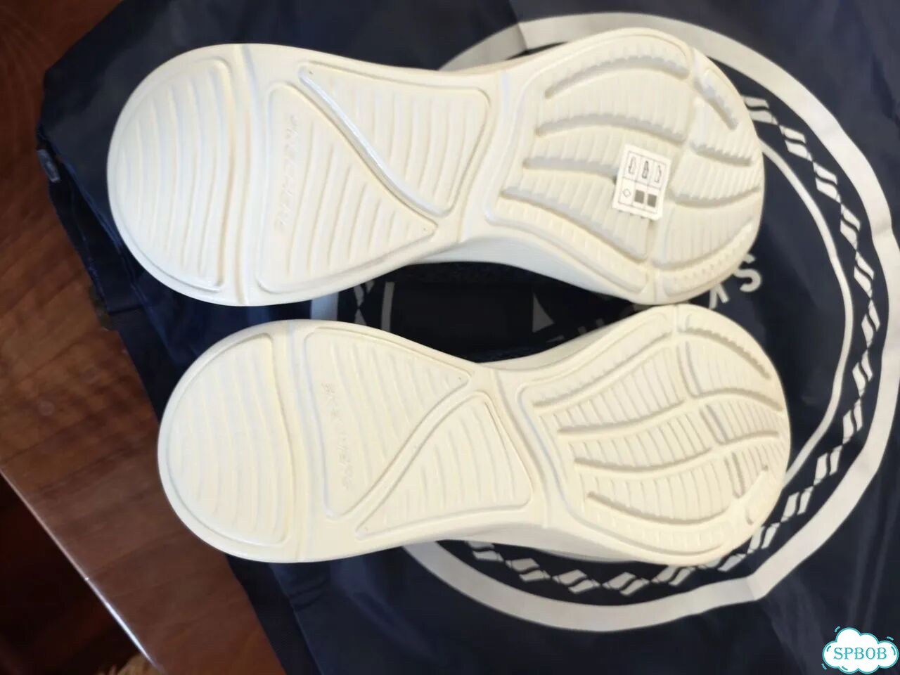 Кроссовки Skechers slip-INS оригинал Р 39(26см) фото 6