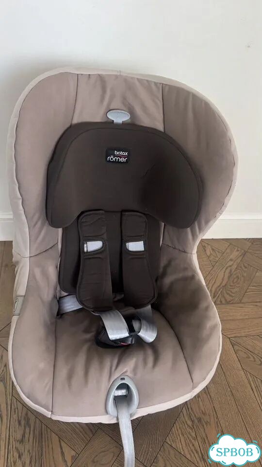 Автомобильное кресло britax romer фото 2