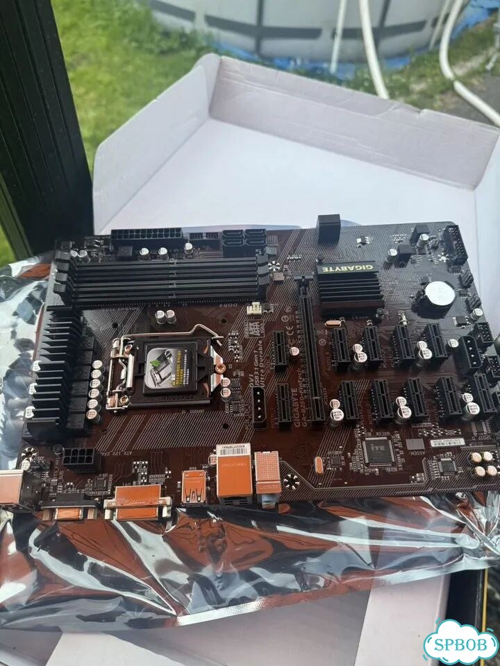 Gigabyte GA-B250-FinTech Socket 1151v1 фото 2