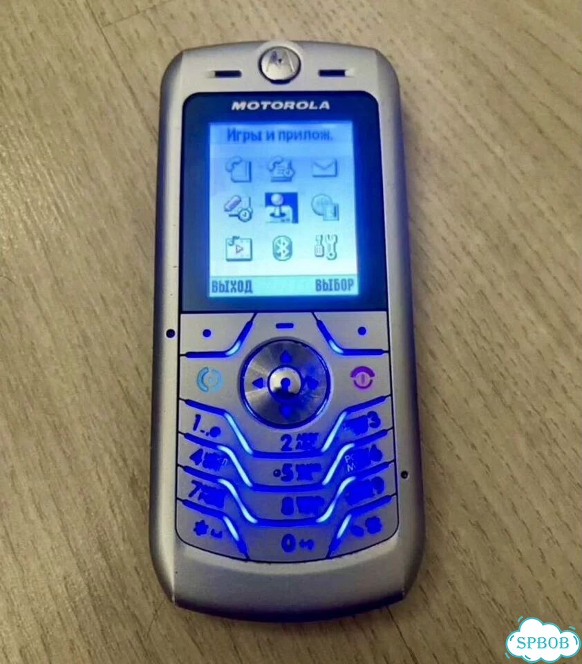 Motorola SLVR L6 фото 4