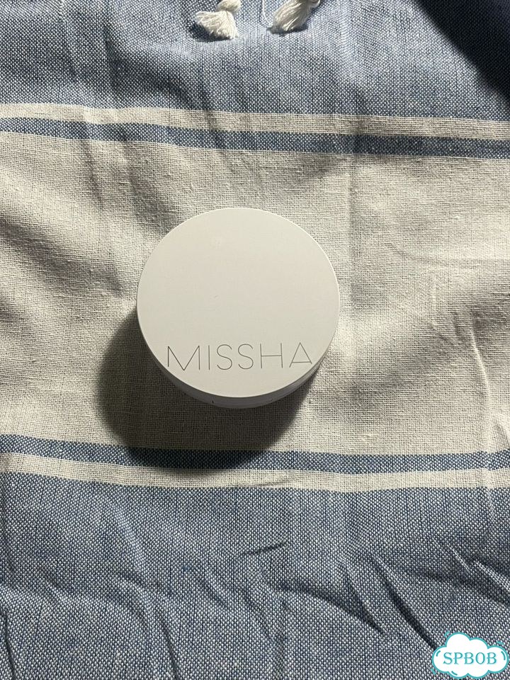 Missha тональный кушон с увлажняющим эффектом фото 1