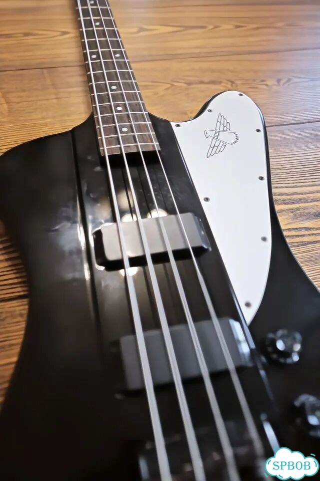 Бас гитара Tokai Thunderbird фото 6