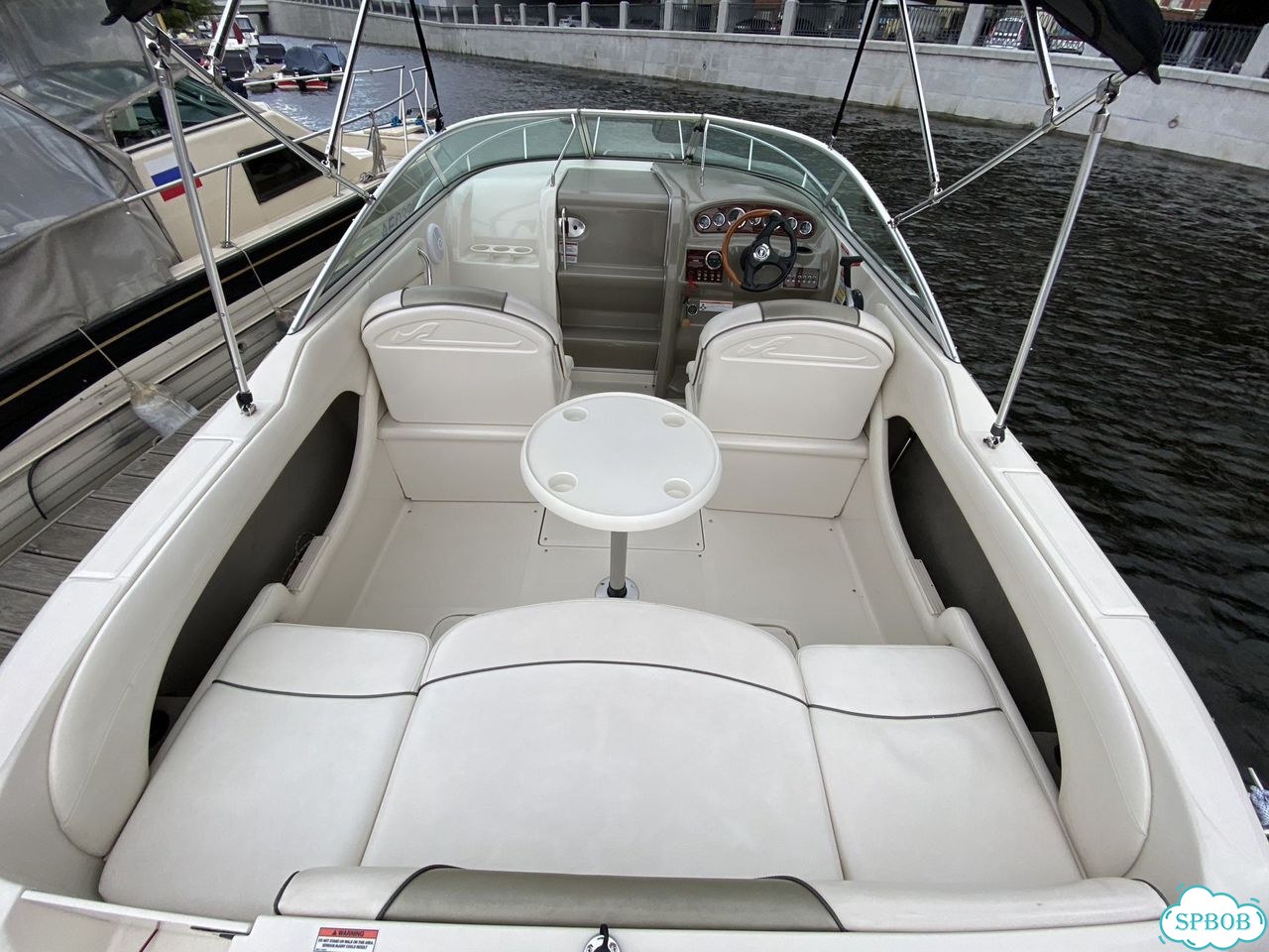 Аренда большого комфортного катера SeaRay 225 1-8ч фото 5