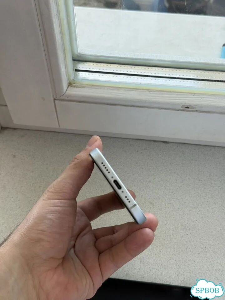 iPhone 15, 256 ГБ, SIM + eSIM фото 9