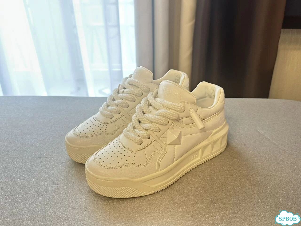 Кроссовки / кеды Valentino Garavani One Stud XL фото 1