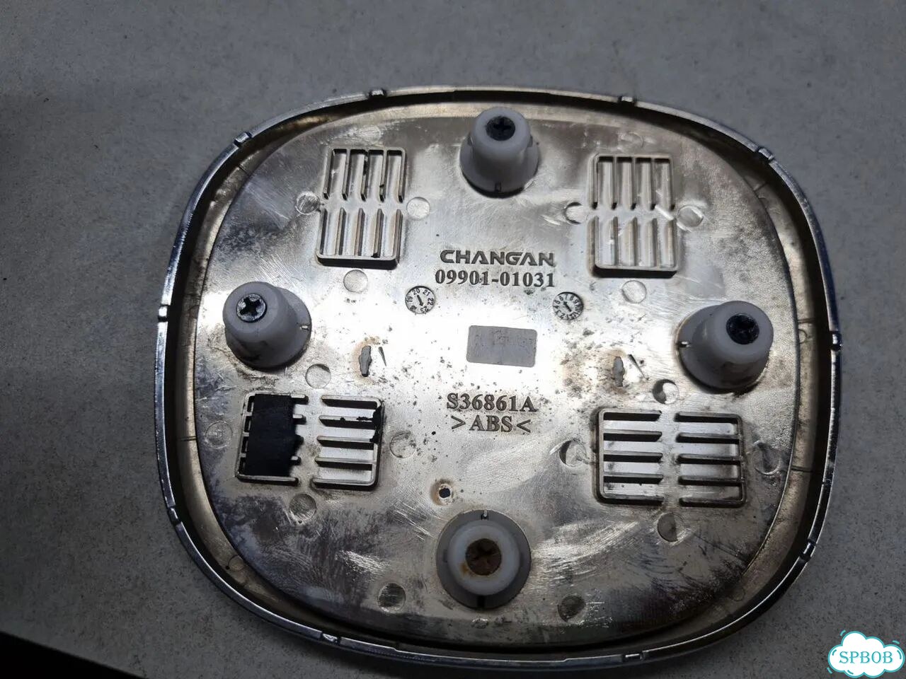 Эмблема двери багажника Changan UNI-K 2020 фото 4