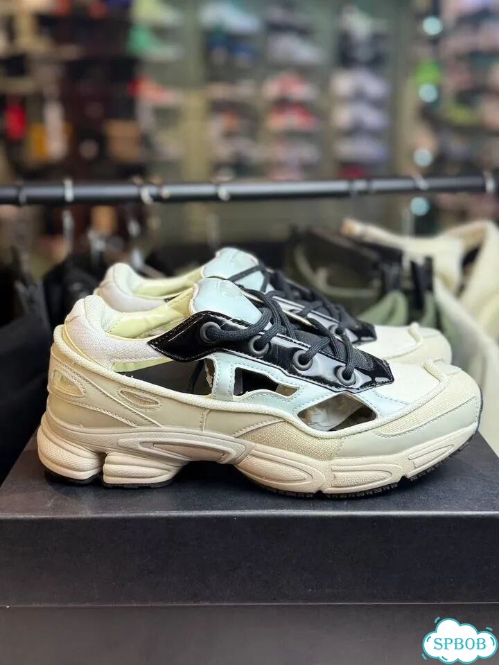 Кроссовки Adidas x Raf Simons Replicant Ozweego фото 2