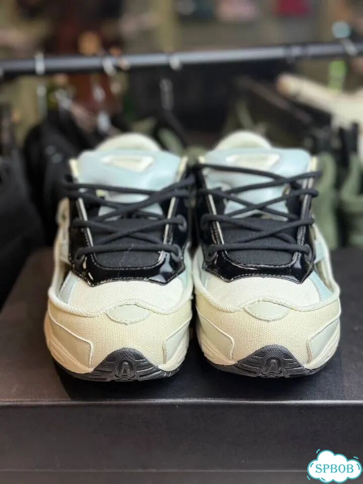 Кроссовки Adidas x Raf Simons Replicant Ozweego фото 3